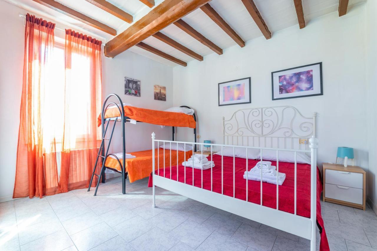 Parma Centro Torri Huge Apartment X6 المظهر الخارجي الصورة
